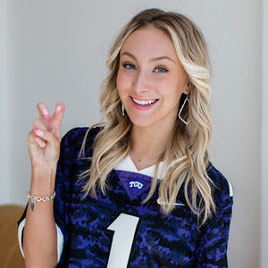 Meet your Posher, Ashley